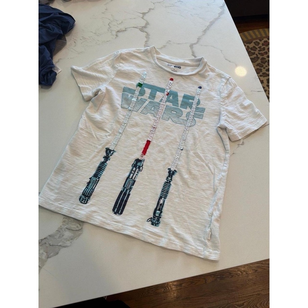 GapKids Star Wars T-shirt features interactive flip sequins girls medium